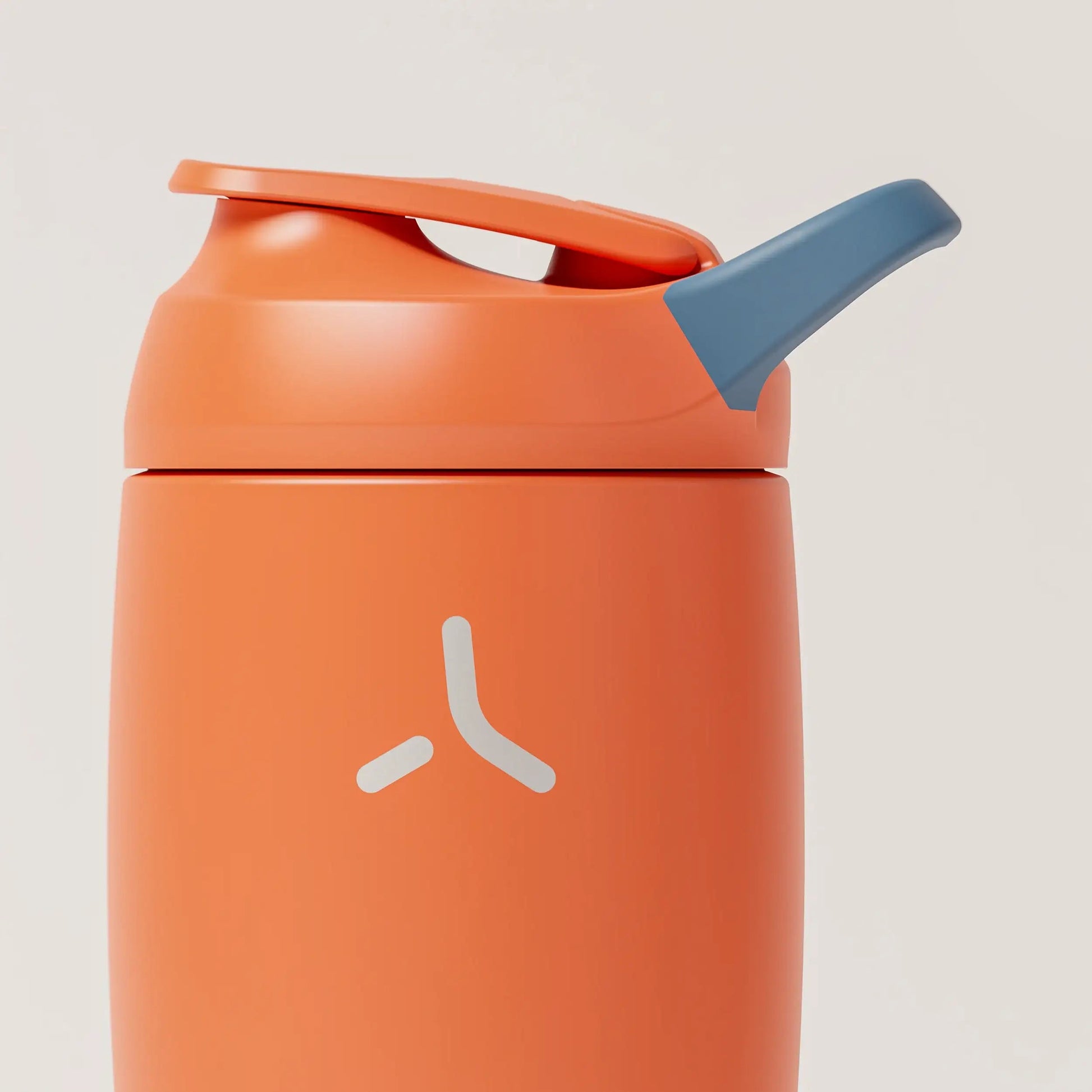 insulated-performance-shaker-bottle-m8 SHKR_18550_dwSS-S1.1_burntOrange_midnightBlue_1_8_orthoLid_edit.png