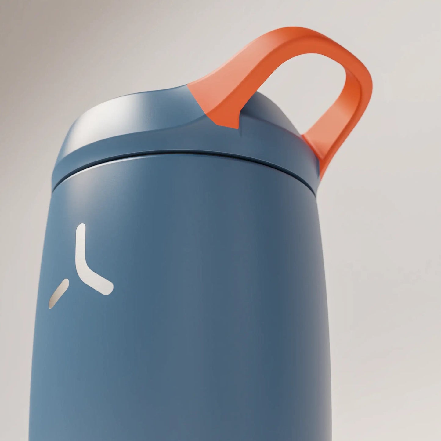 insulated-performance-shaker-bottle-m8 SHKR_18550_dwSS-S1.1_midnightBlue_burntOrange_1_4_xLowLoop_edit.png