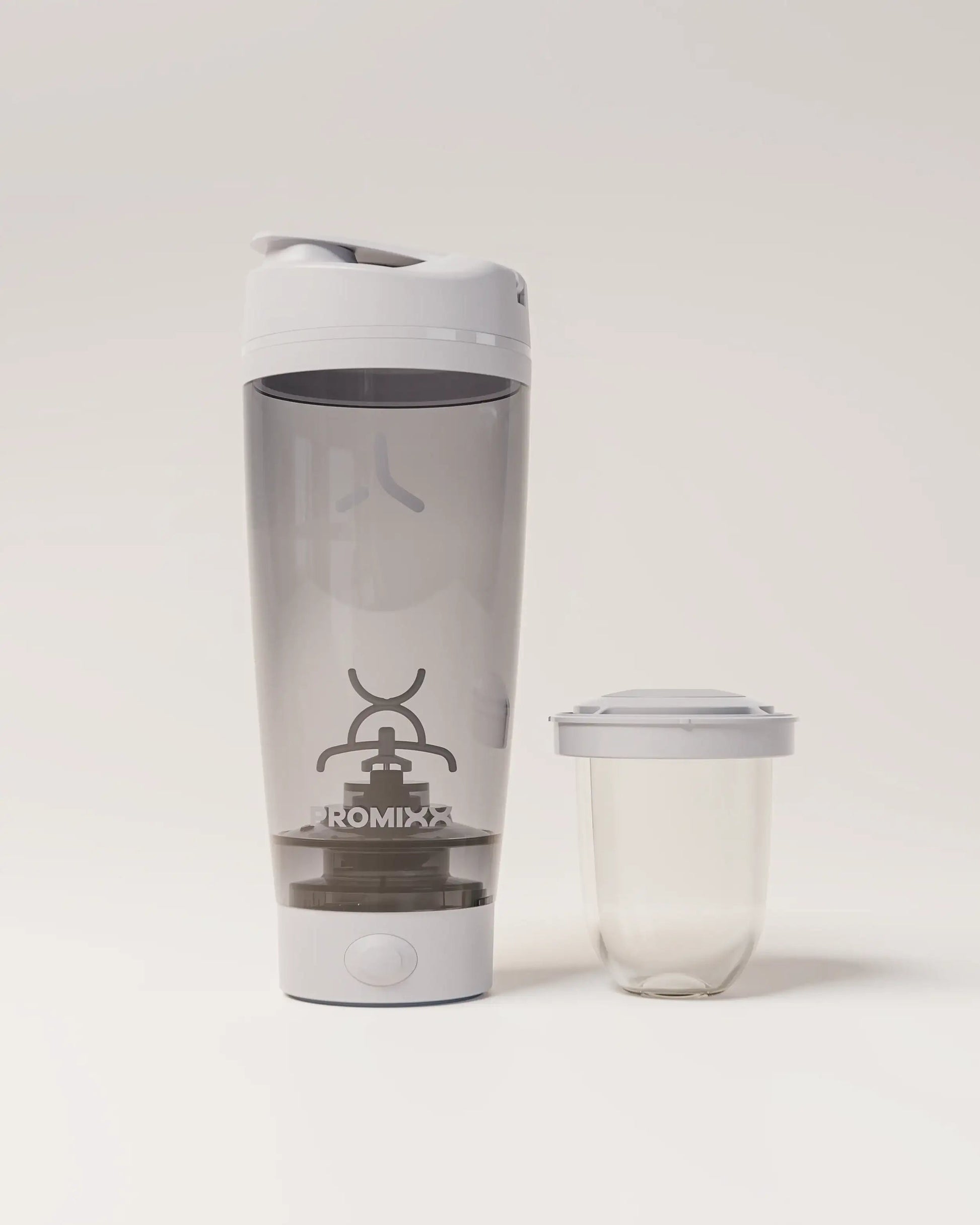 electric-shaker-bottle-z9 VM_LiPo_3.7-700_v1_coolGray_4x5_7_1_heroNutripod_EDIT.png