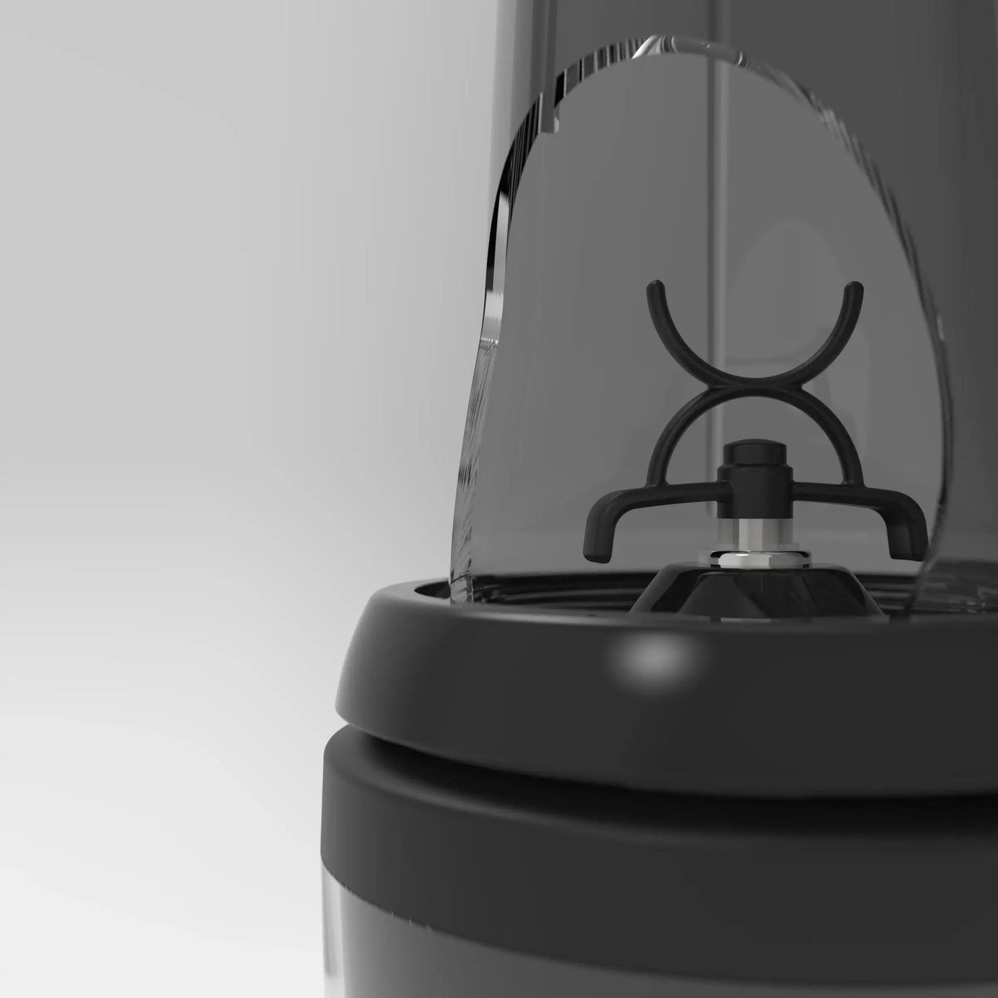 nutrition-and-protein-blender-h1 xblade_cutaway.1660.jpg